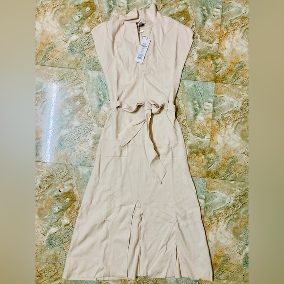 Forever New Mari Collar Fit And Flare Knit Dress - Picture 6 of 8